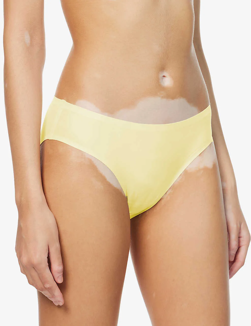 Chantelle Soft Stretch Seamless One Size Hipster Panty